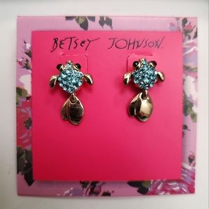 Betsy Johnson gold and blue fish earrings NWT